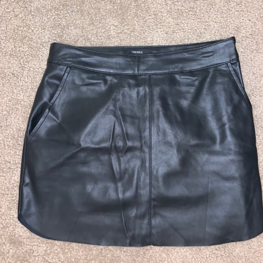 black faux leather skirt